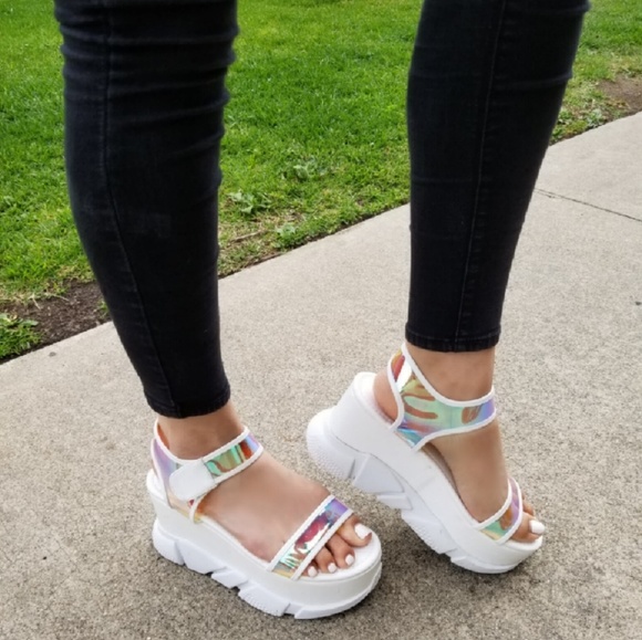 Last Size 6 🖤Transparent Holographic Flatform - Picture 4 of 7